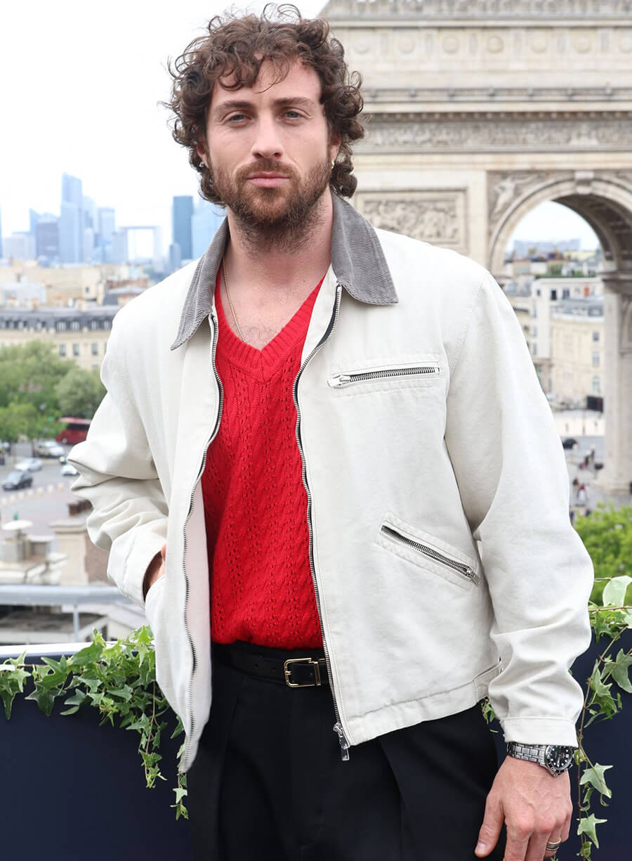 28 Years Later Aaron Taylor-Johnson White Jacket