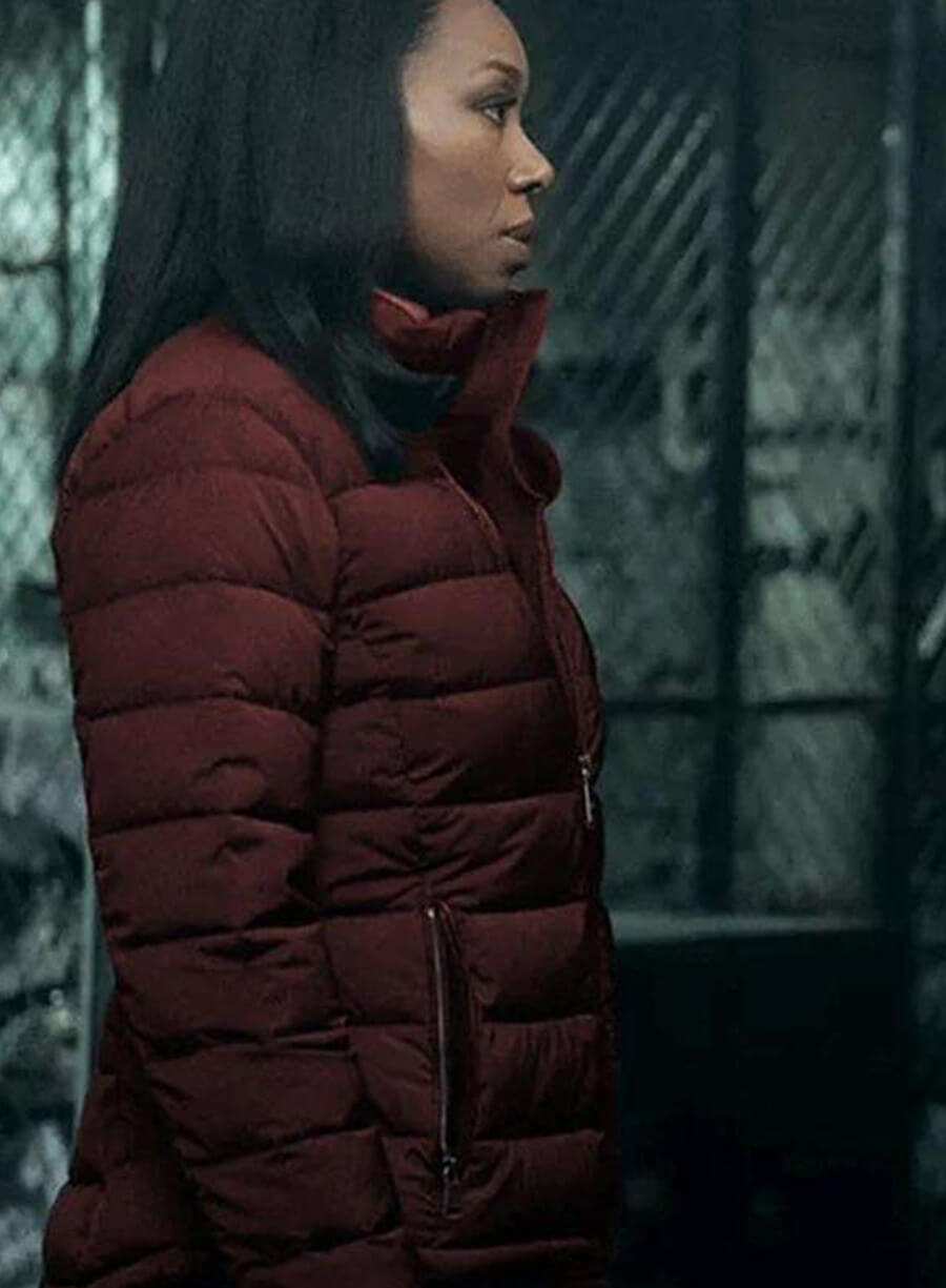 Catherine Weaver The Night Agent S02 Puffer Jacket