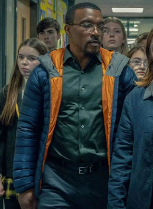 DI Luke Bascombe Adolescence 2025 Blue Puffer Jacket