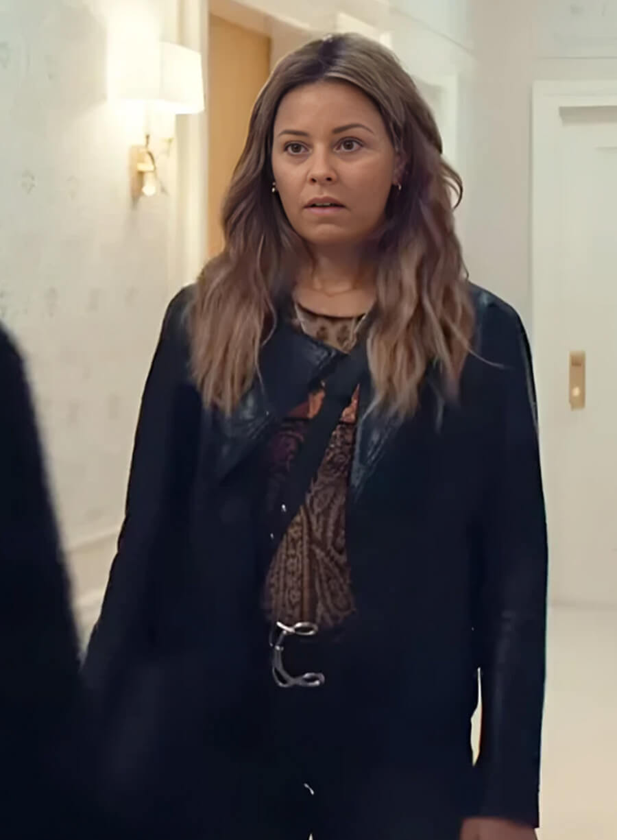 Elizabeth Banks The Better Sister 2025 Black Leather Jacket