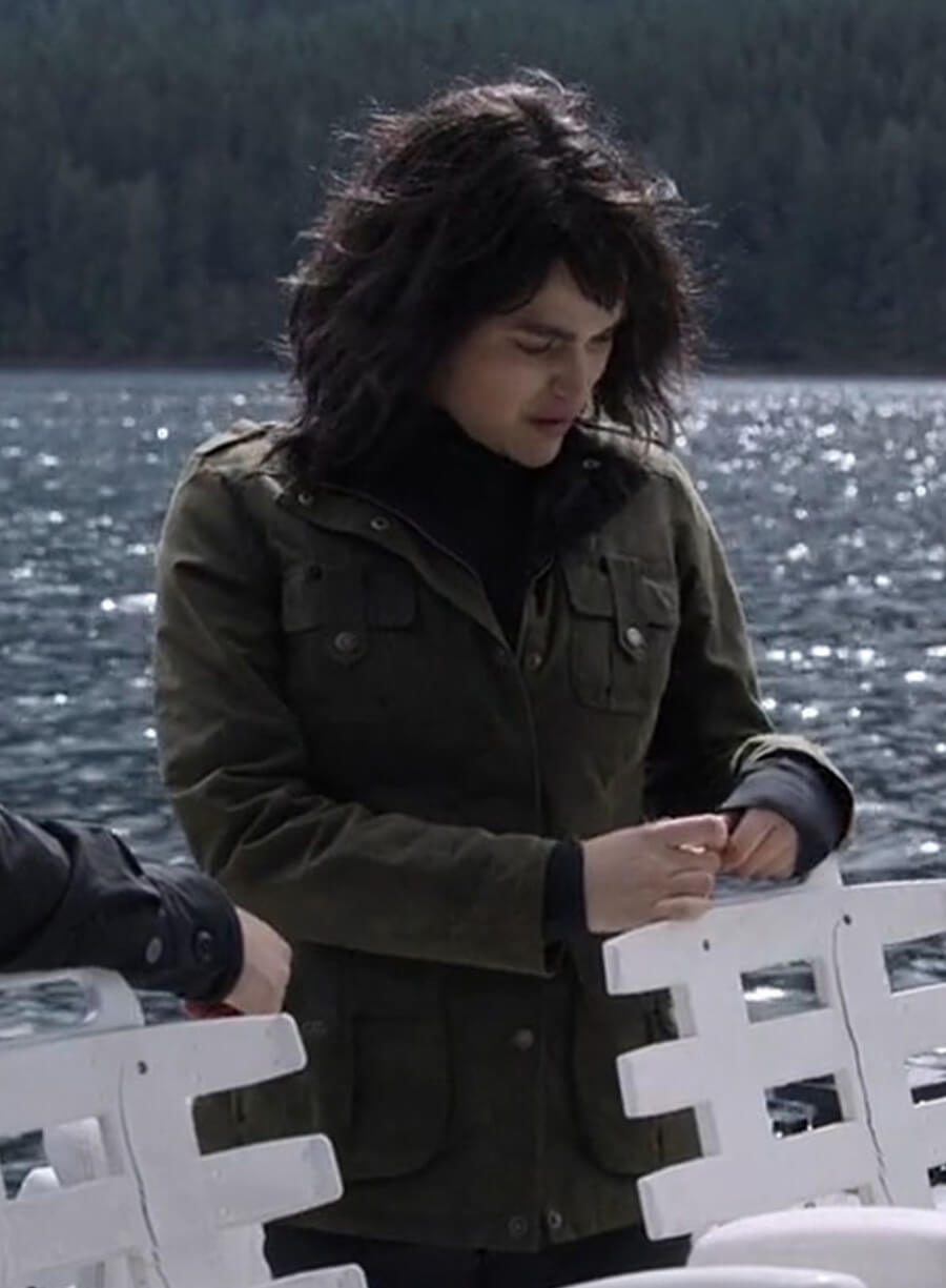 Eve Harlow The Night Agent S01 Green Jacket