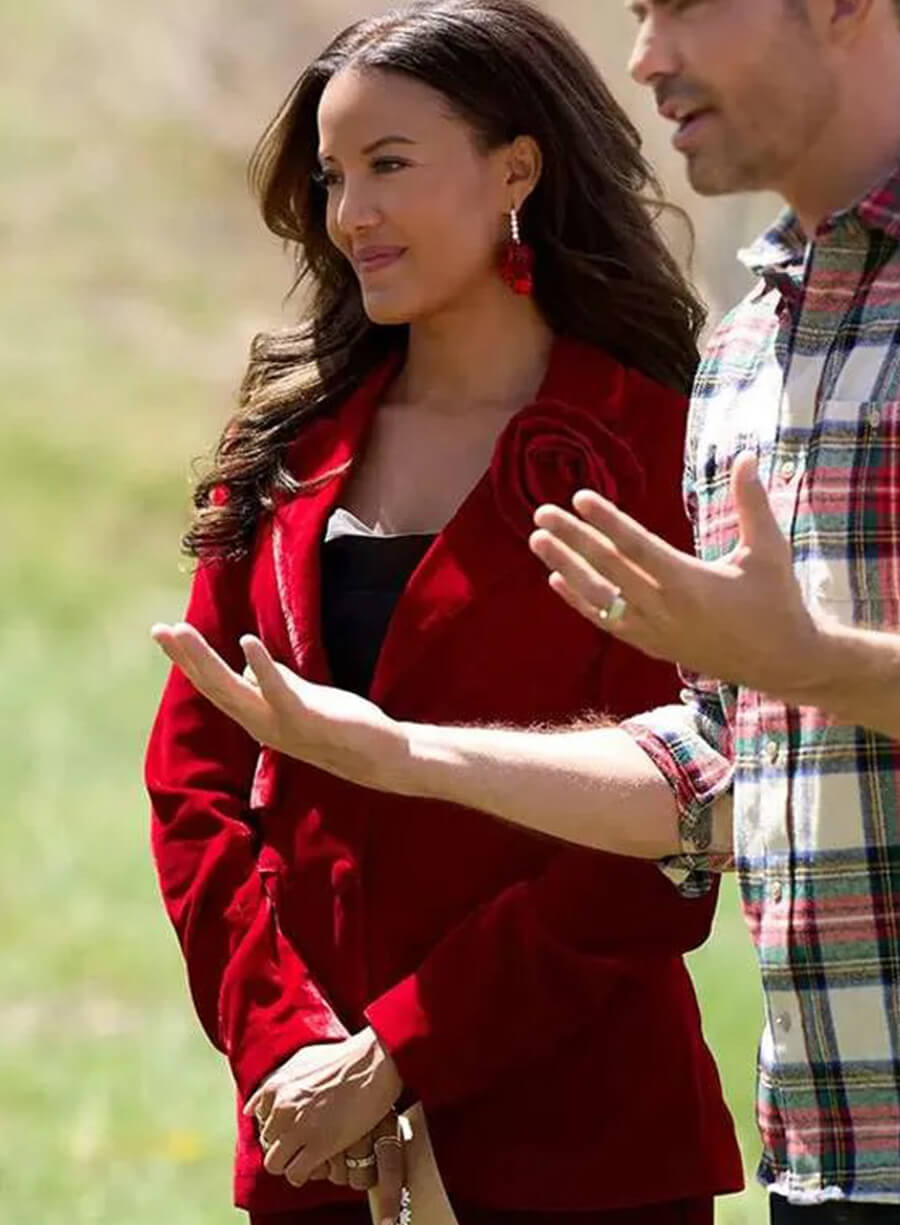 Finding Mr. Christmas S02 Heather Hemmens Red Blazer