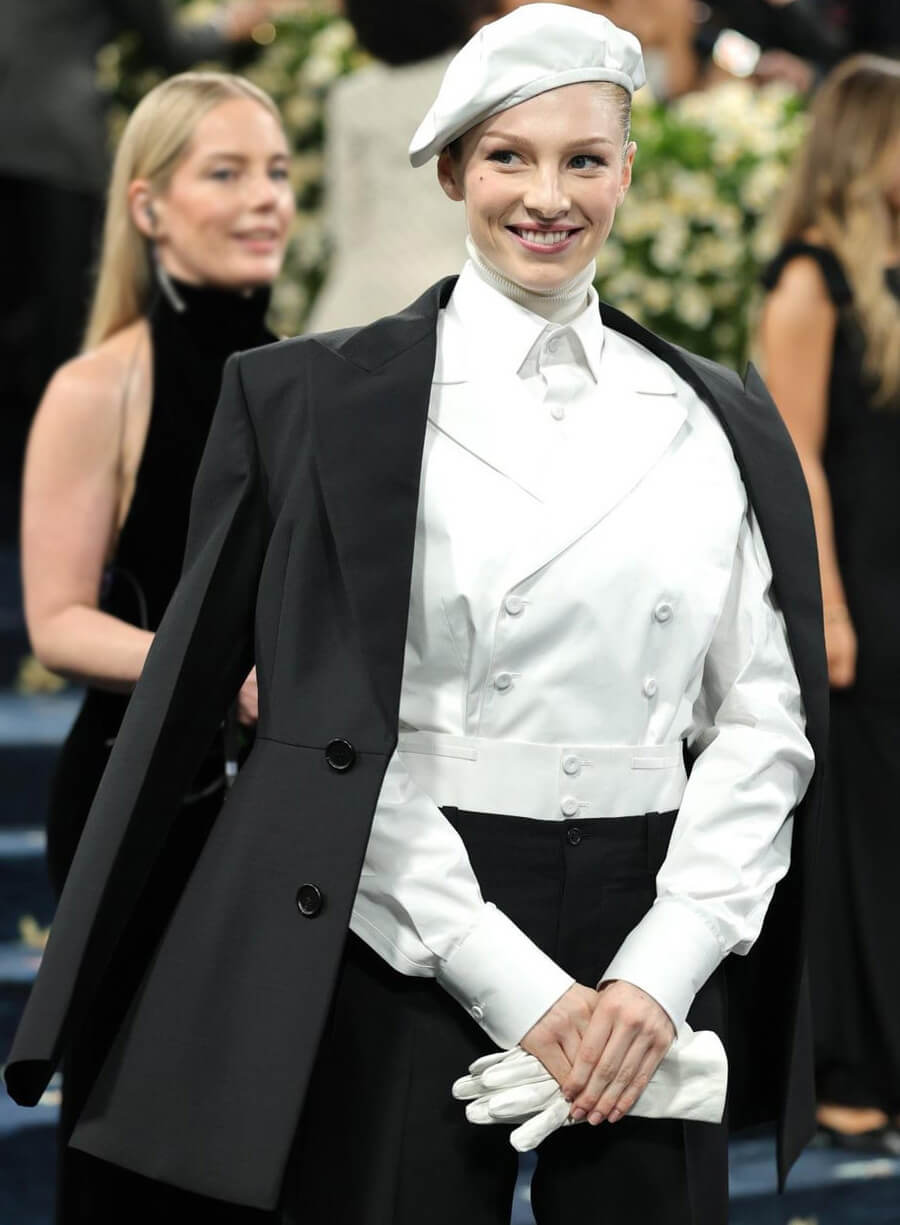 Hunter Schafer Met Gala Red Carpet 2025 Coat
