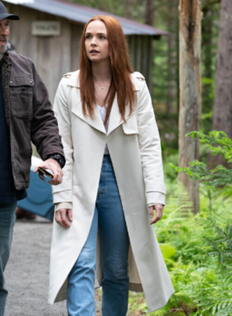 Maggie Sullivan Sullivan’s Crossing White Coat