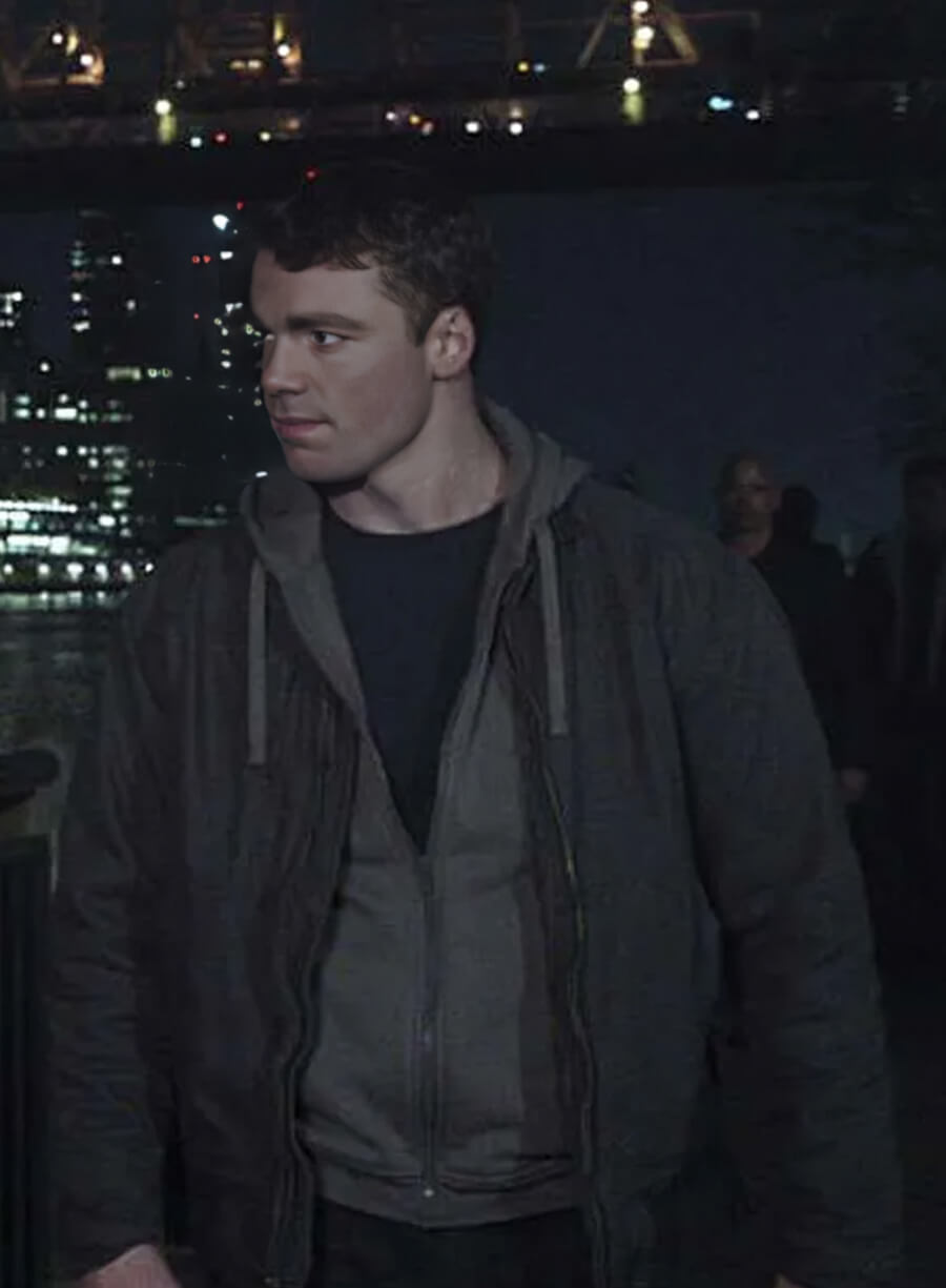 Peter Sutherland The Night Agent S02 Grey Jacket