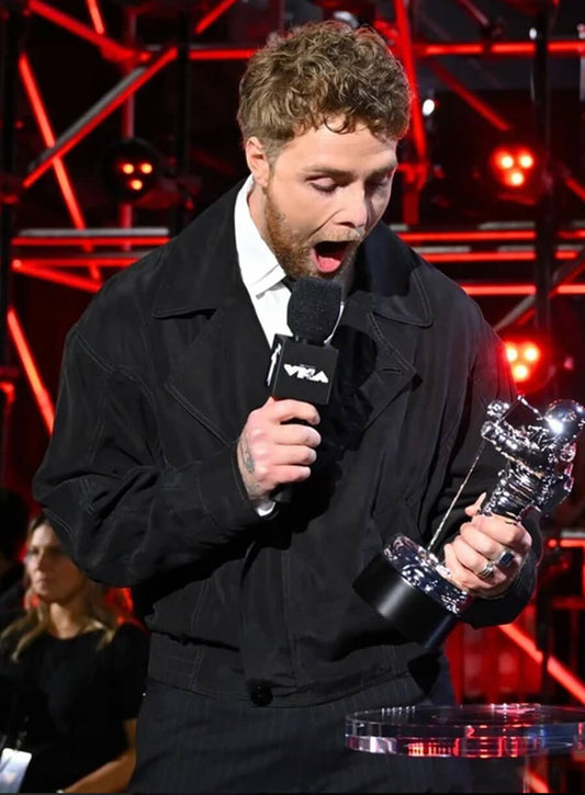 Alex Warren MTV VMAs Black Jacket