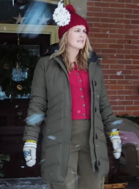 Alicia Silverstone A Merry Little Ex-Mas Green Jacket