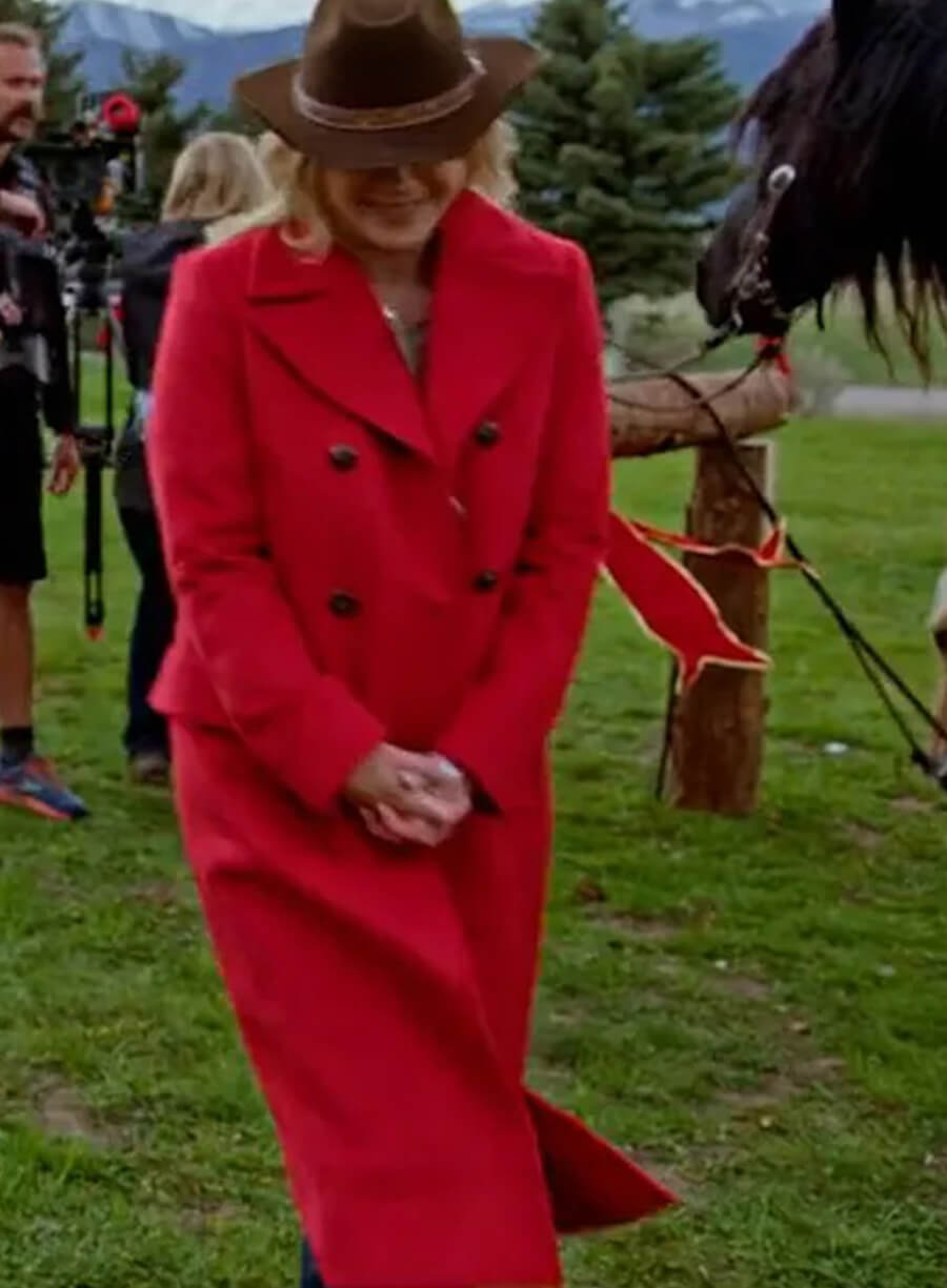 Alison Sweeney Finding Mr. Christmas S02 Red Coat