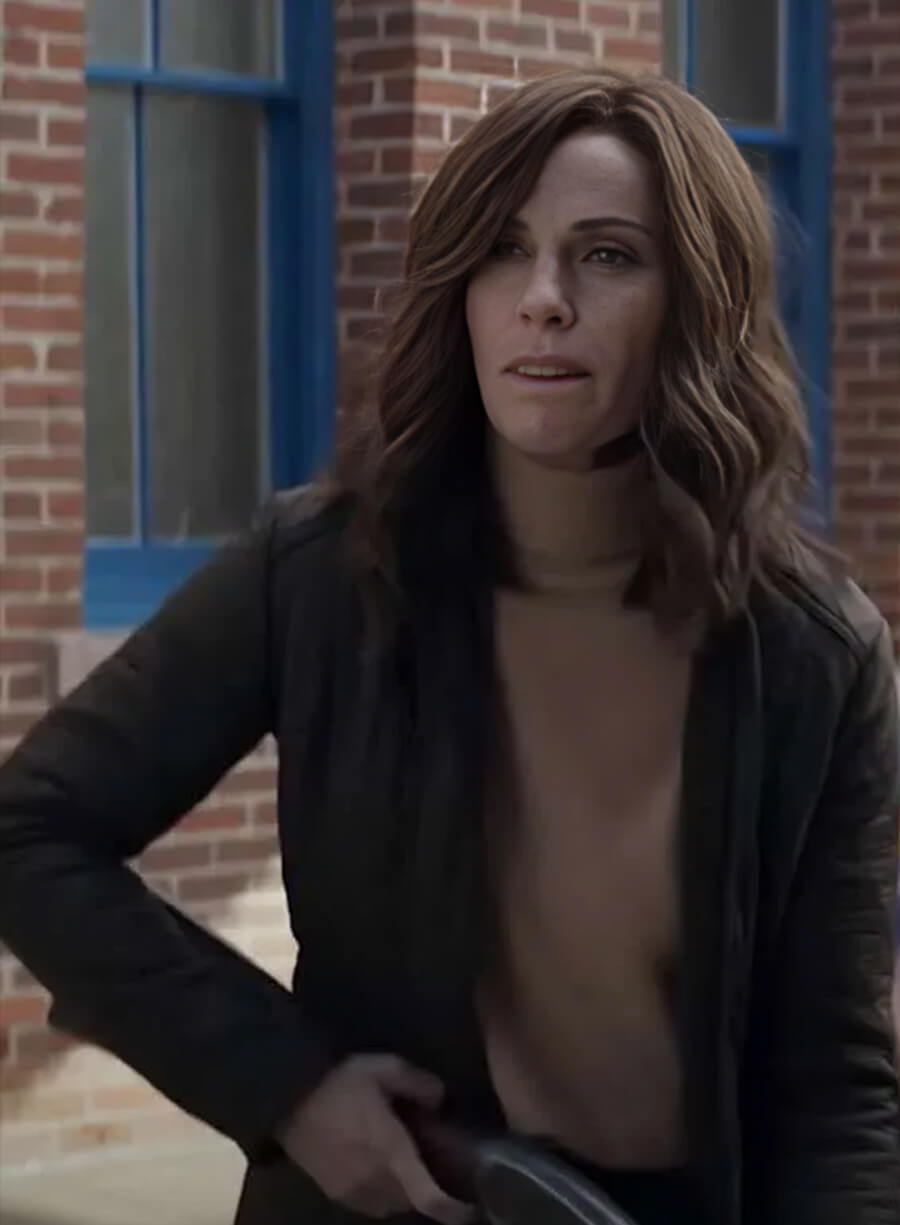 Amy Brenneman The Old Man Tv Series Black Leather Jacket