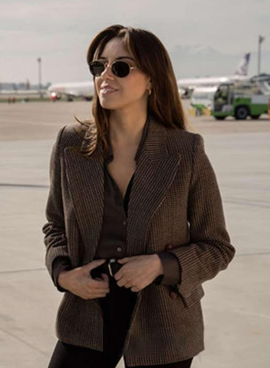 Aubrey Plaza Operation Fortune: Ruse de guerre Blazer