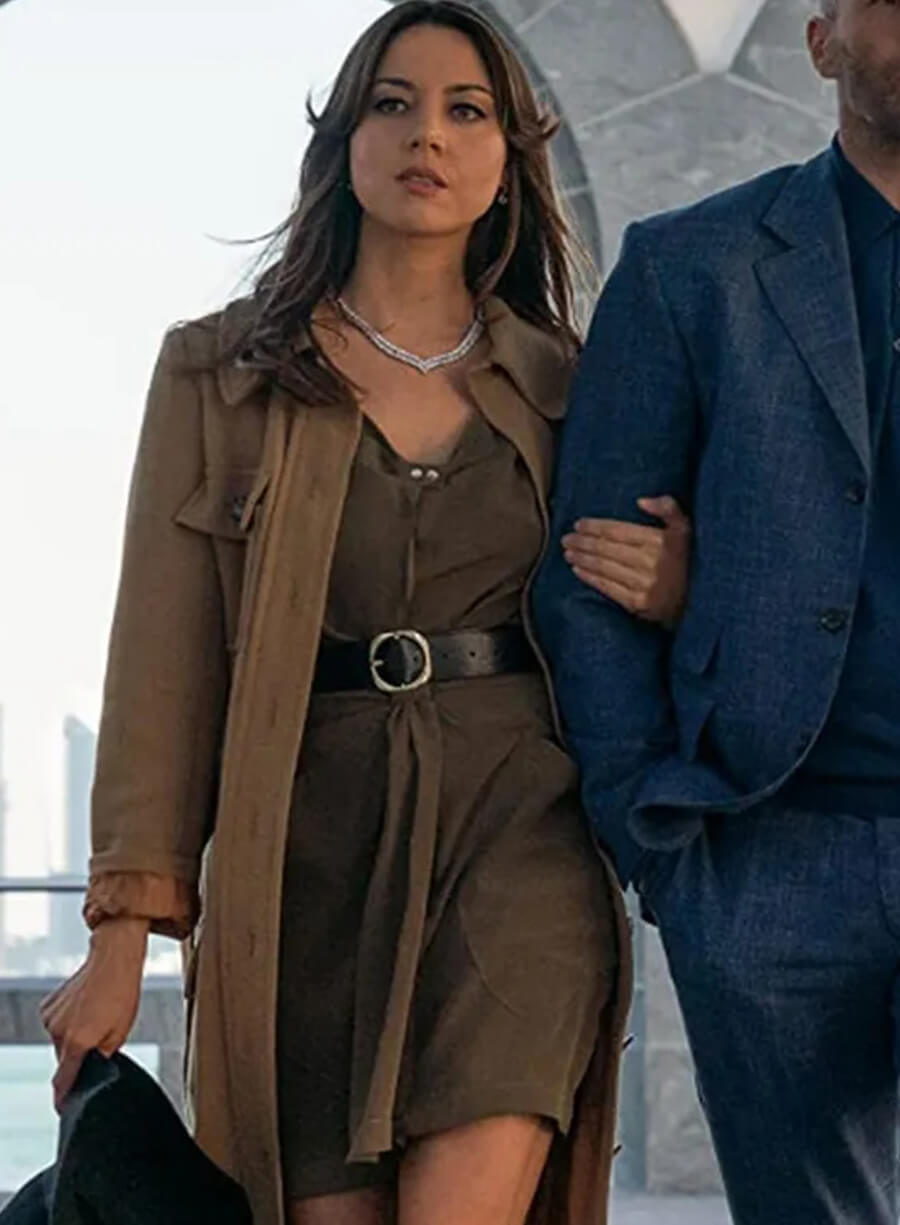 Aubrey Plaza Operation Fortune Ruse de guerre Coat 