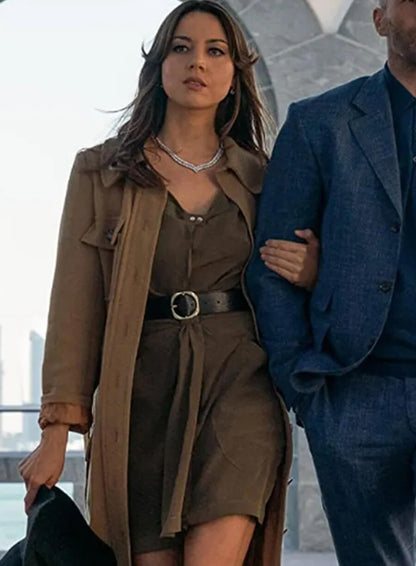 Aubrey Plaza Operation Fortune Ruse de guerre Coat 