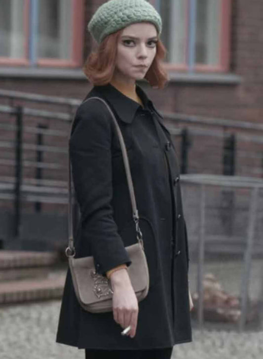 Beth Harmon The Queen’s Gambit S01 Black Coat