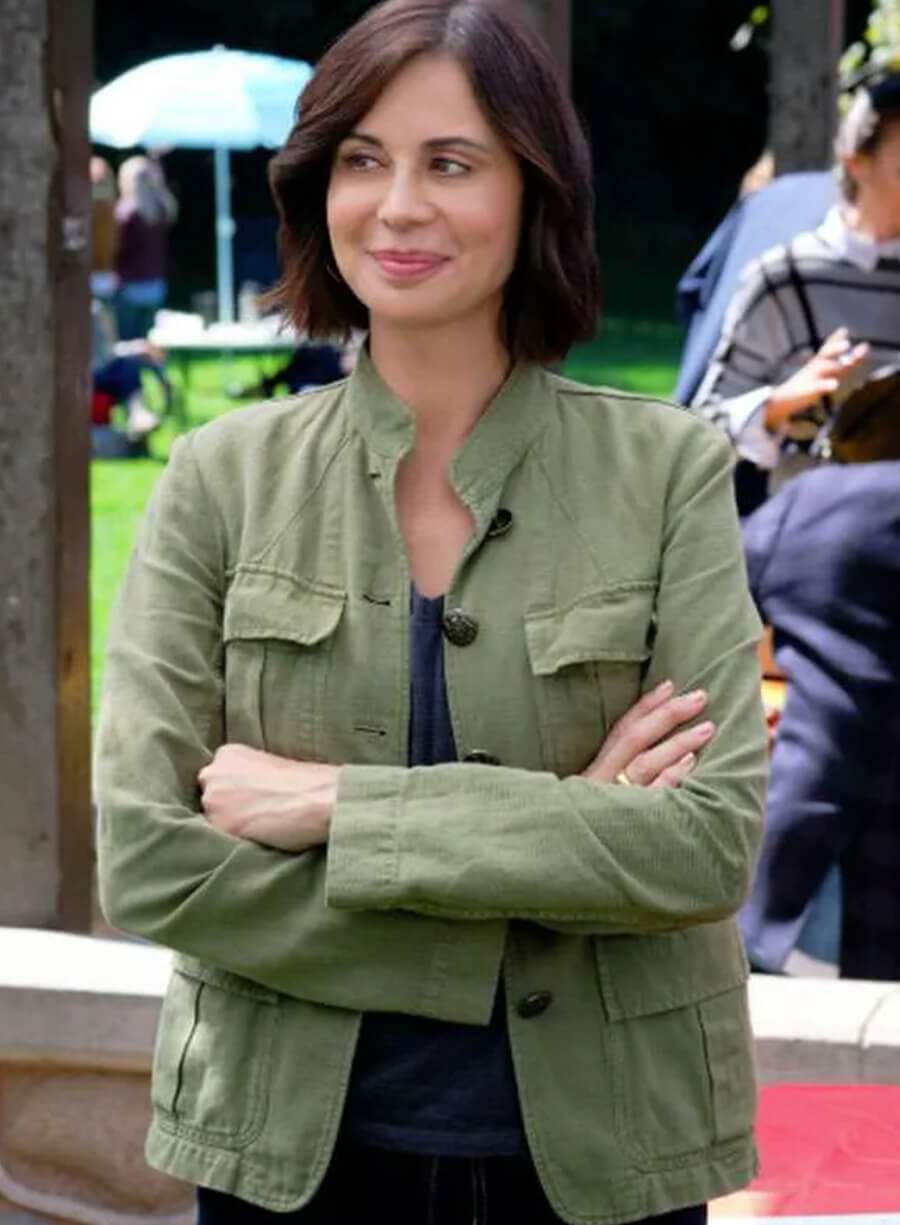 Cassie Nightingale Good Witch S06 Green Jacket