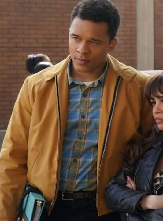Clay Walker Riverdale S07 Yellow Jacket