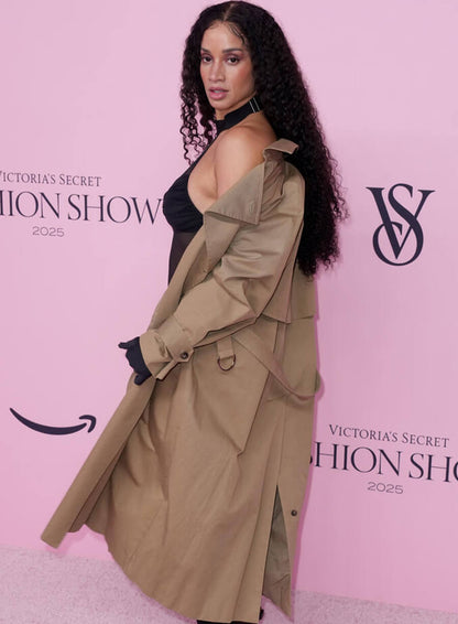 Dascha Polanco 2025 Victoria’s Secret Fashion Show Coat