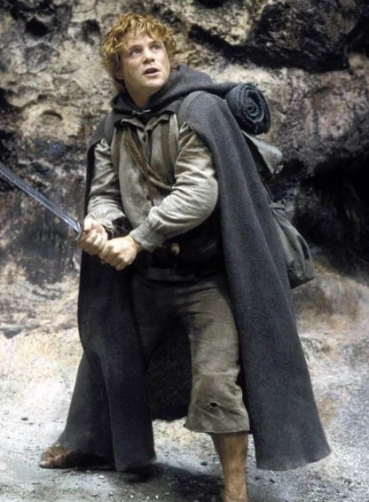 Elijah Wood The Lord of the Rings Frodo Grey Cloak
