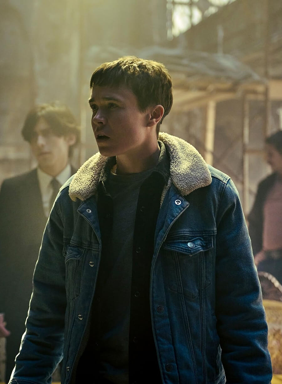 Elliot Page The Umbrella Academy S04 Blue Jacket