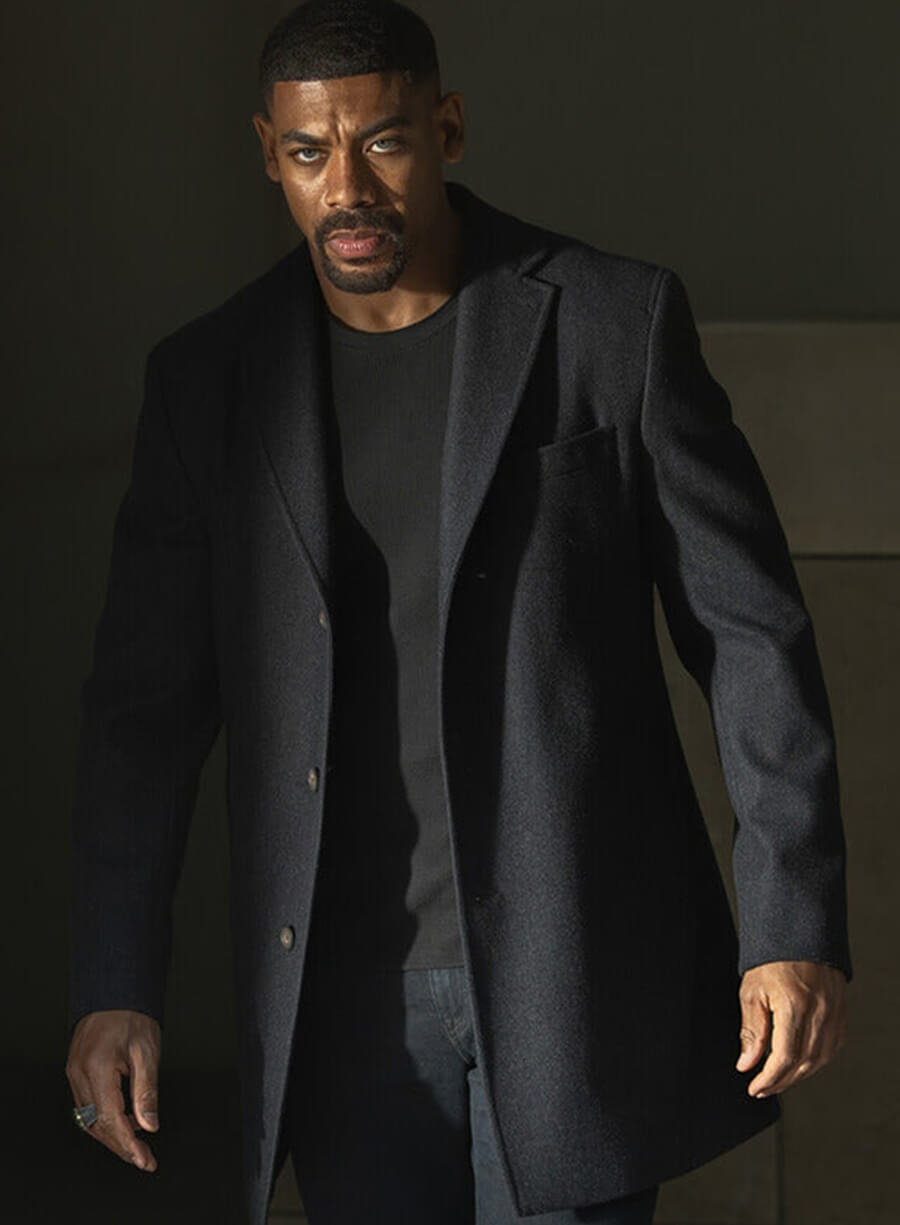 Lanterns S01 Aaron Pierre Black Coat