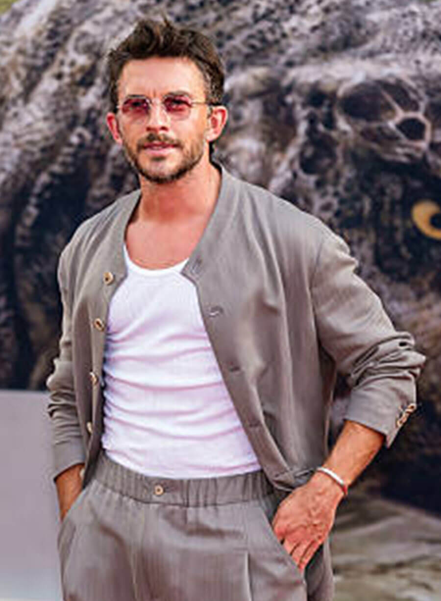 Jonathan Bailey Jurassic World Rebirth Premiere Jacket