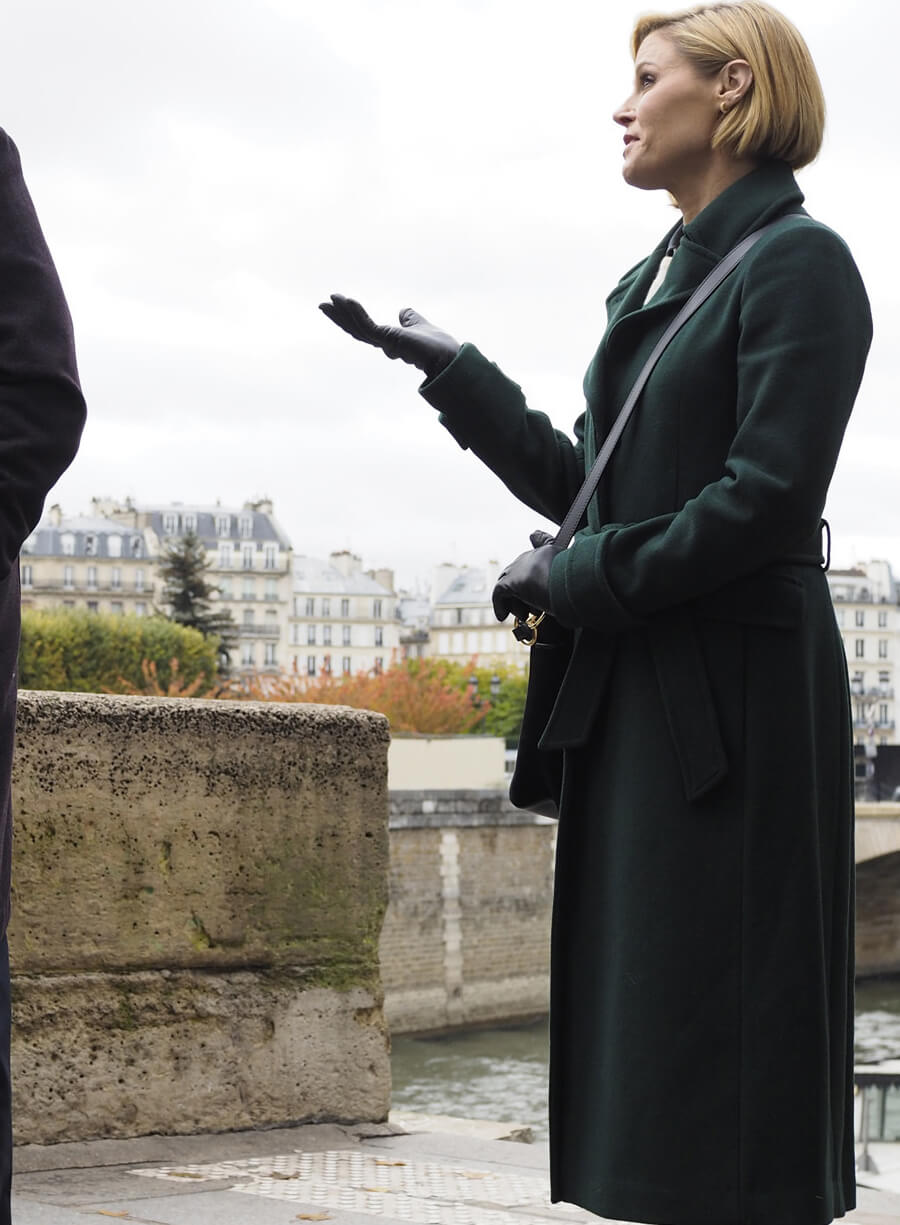Julie Bowen Modern Family Black Wool Coat