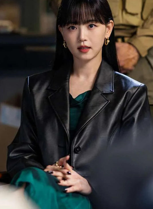 Kang Han-na Cashero 2025 Black Leather Coat