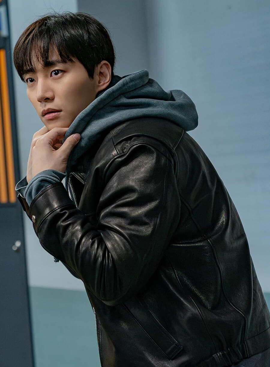 Lee Jun-ho Cashero 2025 Black Leather Jacket