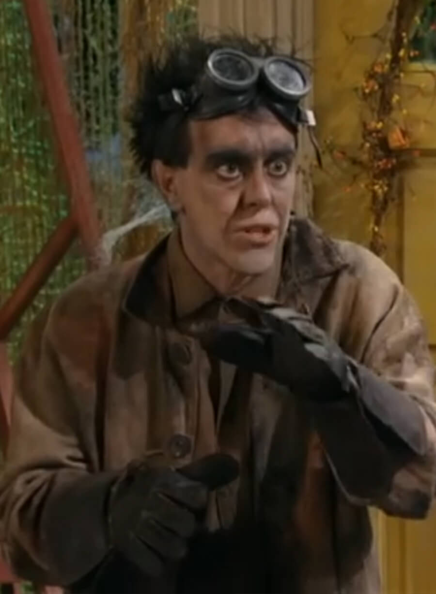 Mantooth Wizards Beyond Waverly Place Halloween Coat