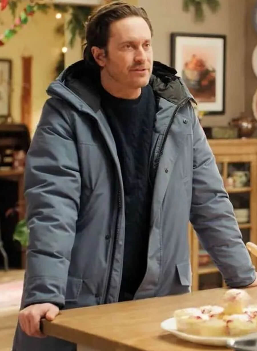 Oliver Hudson A Merry Little Ex-Mas Hooded Jacket