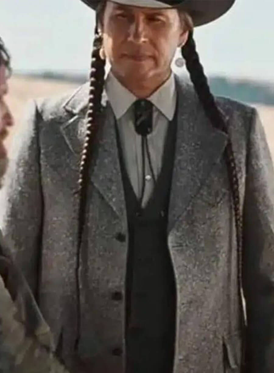 Yellowstone Mo Brings Grey Blazer