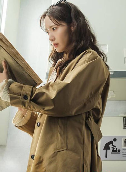 Yeon Ji-Yeong Bon Appétit Your Majesty Beige Coat